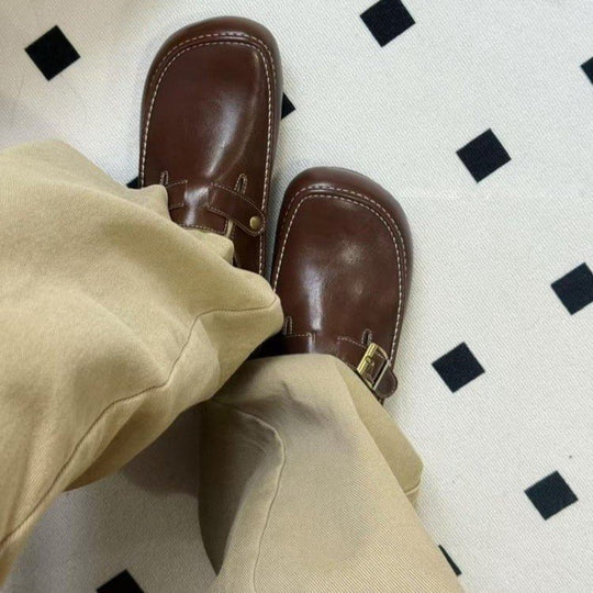 Damen stilvolle Clogs mit modischem Schnallenverschluss und hochwertigen Materialien EB