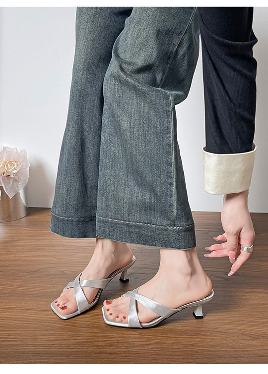 Damen elegante Cross-Over Sandalen mit modischem Absatz EB