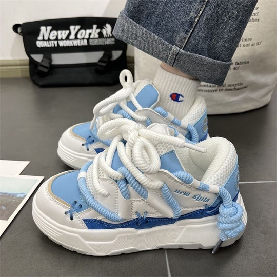 Damen Sportliche Chunky-Sneaker mit innovativem Schnürsystem und rutschfester Sohle EB