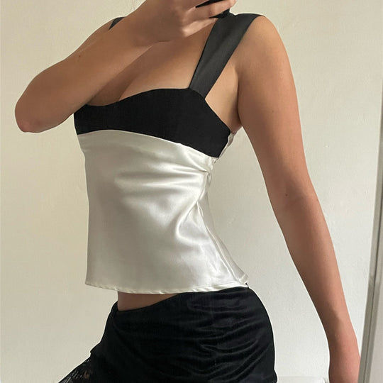 Damen stilvolles Oberteil mit einzigartigem Schnitt und eleganten Trägern EB