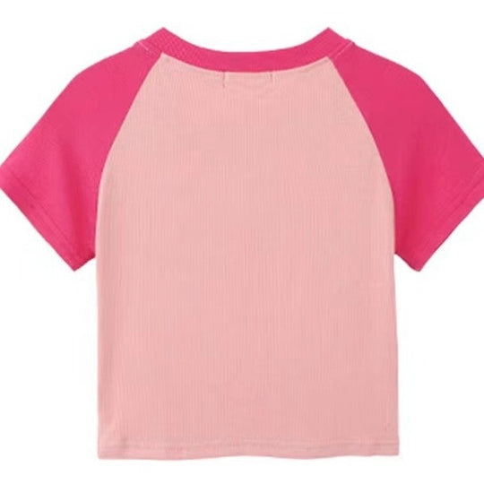 Damen Cropped T-Shirt mit kontrastierenden Ärmeln und modernem Aufdruck EB