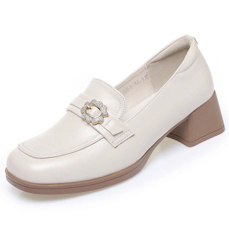 Damen Elegante Mokassins mit modischem Schmuckdetail und komfortablem Blockabsatz EB