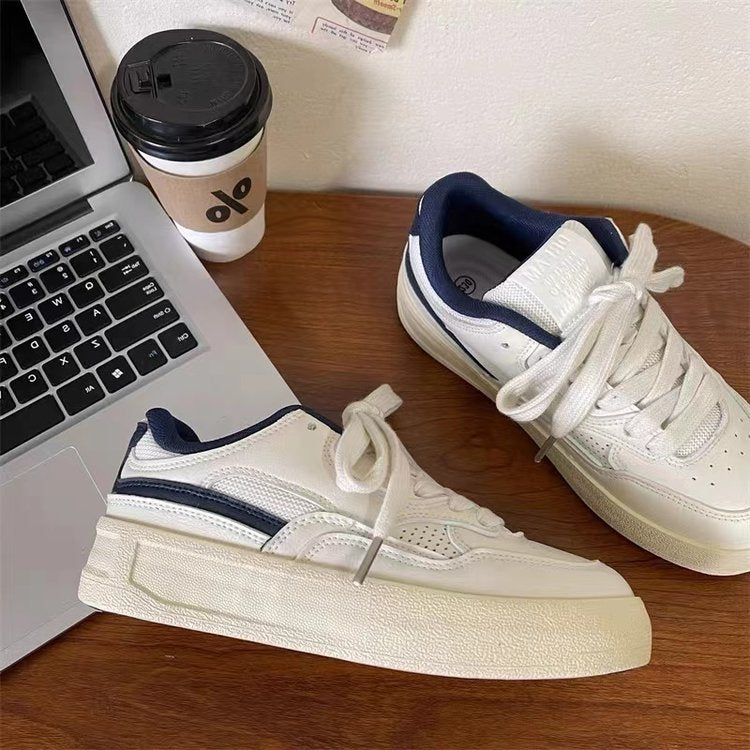 Damen Sportliche Plateau-Sneaker mit atmungsaktivem Obermaterial und gepolsterter Sohle EB