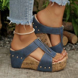 Damen Wedge-Sandaletten mit stilvollem Riemendesign EB