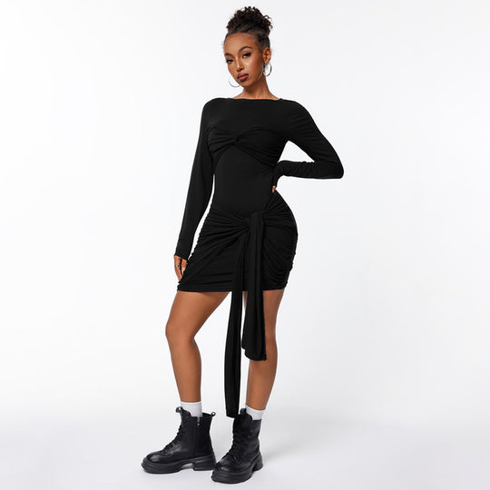 Damen figurbetontes Minikleid mit asymmetrischer Knotendrapierung, taillierter Raffung und langem Ärmelschal Eichborn Berlin