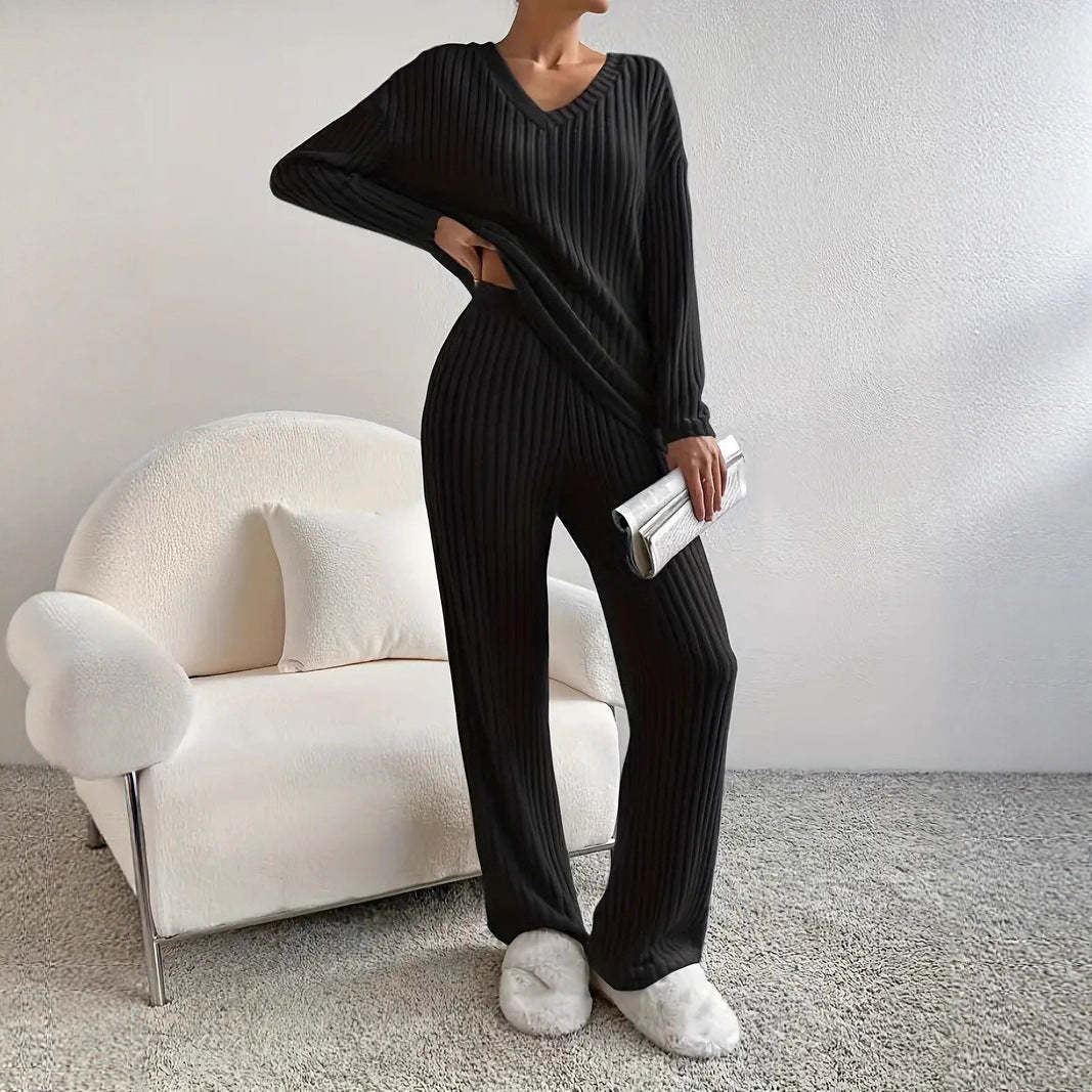 Damen Strickanzug mit lässigem V-Ausschnitt EB