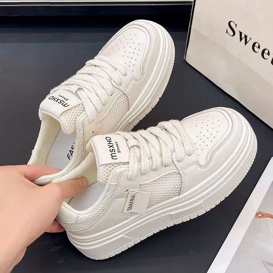 Damen Sneakers mit dämpfendem Plateau und atmungsaktivem Obermaterial EB