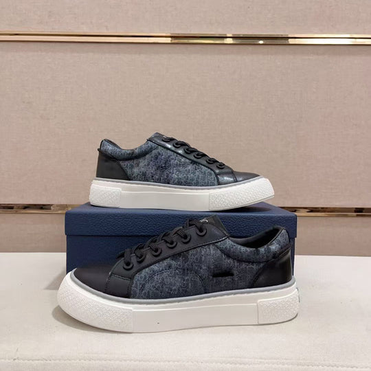 Damen Design Sneakers mit strukturiertem Obermaterial und komfortabler Sohle EB