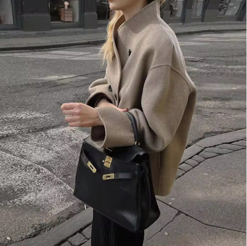 Damen Oversized Wolljacke im modernen Stil EB
