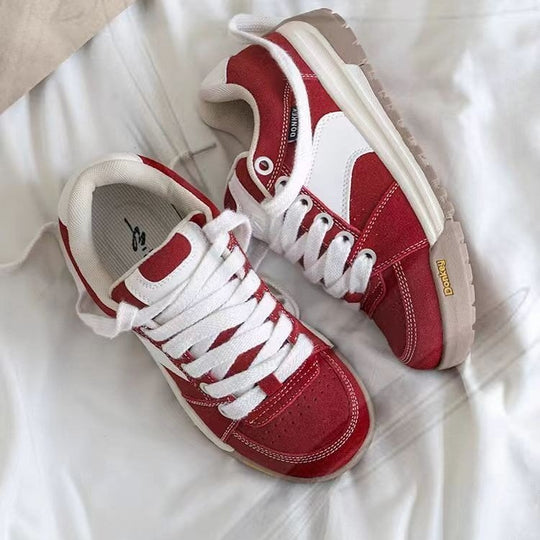 Damen Sportliche Sneakers mit weichem Wildleder-Obermaterial EB