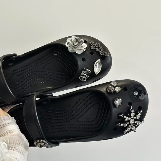 Damen modische Clogs mit funkelnden Dekorelementen EB
