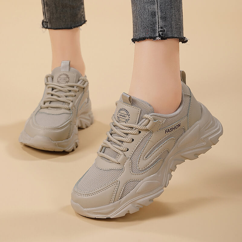 Damen sportive Sneakers mit atmungsaktivem Obermaterial und dämpfender Sohle EB