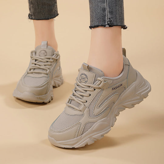 Damen sportive Sneakers mit atmungsaktivem Obermaterial und dämpfender Sohle EB