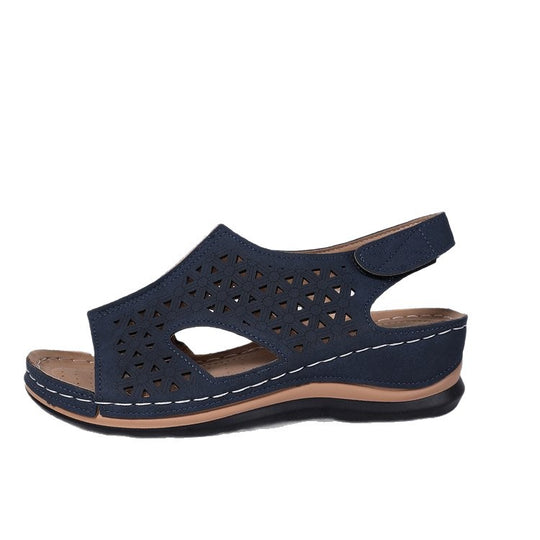 Damen Atmungsaktive Sandalen mit elegantem Cut-Out-Design und anatomischem Fußbett EB
