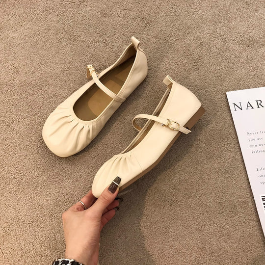 Damen Ballerinas mit modischem Riemchen und femininer Faltenoptik EB