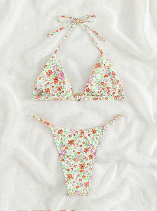Damen Triangel-Bikini mit dekorativen Kettendetails und floralen Akzenten EB