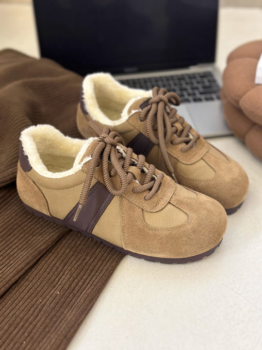 Damen Sneakers mit kuscheligem Innenfutter und rutschfester Sohle EB