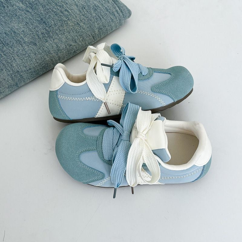 Damen modische Sneakers mit besonders weichem Obermaterial und einstellbarem Klettverschluss EB