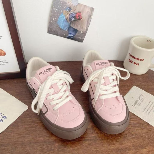 Damen Sportliche Sneakers mit modischen Sternenapplikationen EB