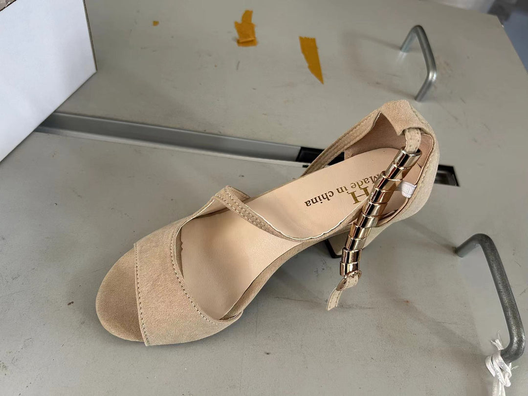 Damen Slingback-Pumps mit elegantem Riemendesign und modischem Absatz EB