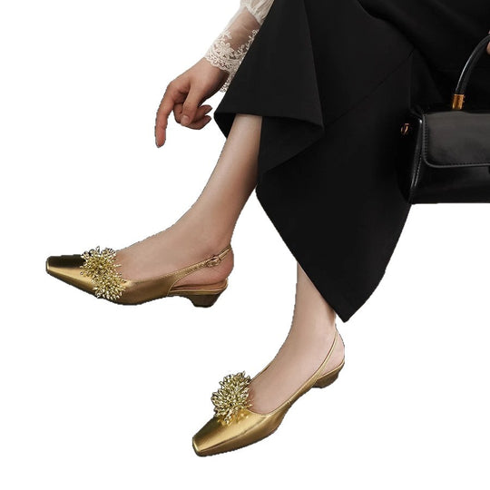 Damen Slingback-Pumps mit funkelnden Metallapplikationen und elegantem Design EB