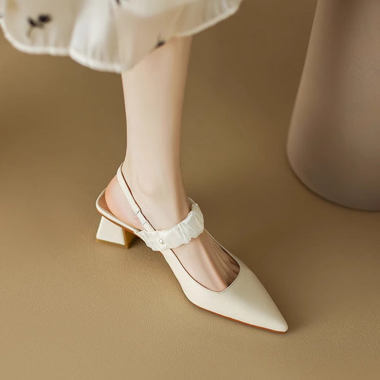 Damen Sling-Pumps mit dekorativem Riemchen und goldenem Blockabsatz EB