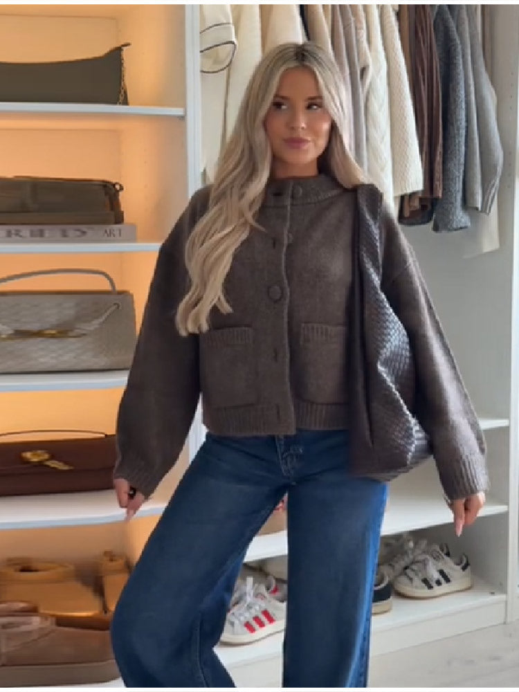 Damen Strickjacke mit übergroßem Schnitt und Knopfdetails EB