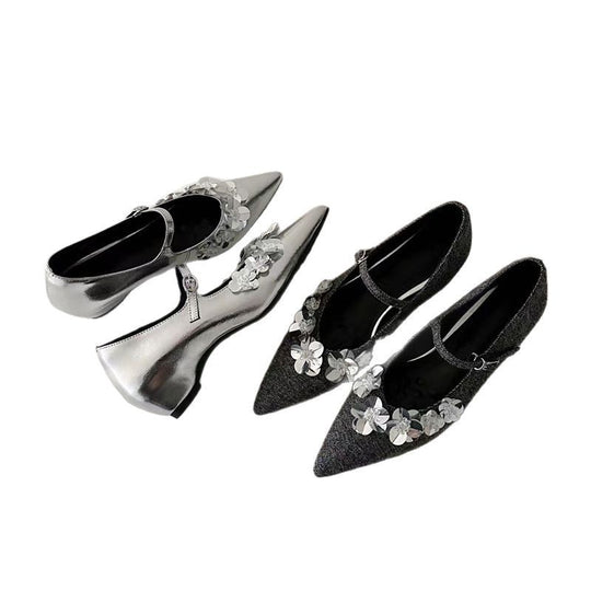 Damen Ballerina-Schuhe mit zartem Floraldetail und elegantem Riemchen EB