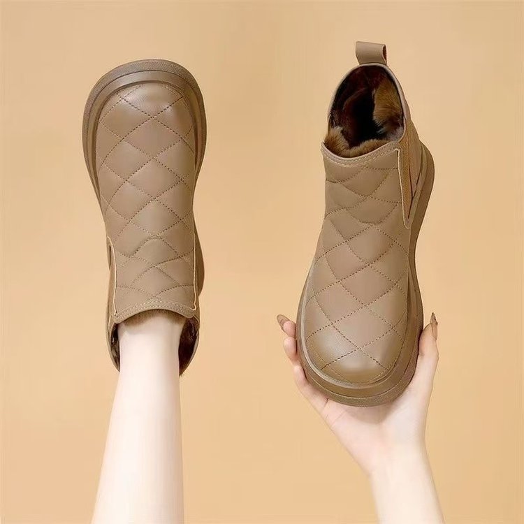 Damen gefütterte Winterstiefeletten mit modischem Kunstfell und rutschfester Sohle EB