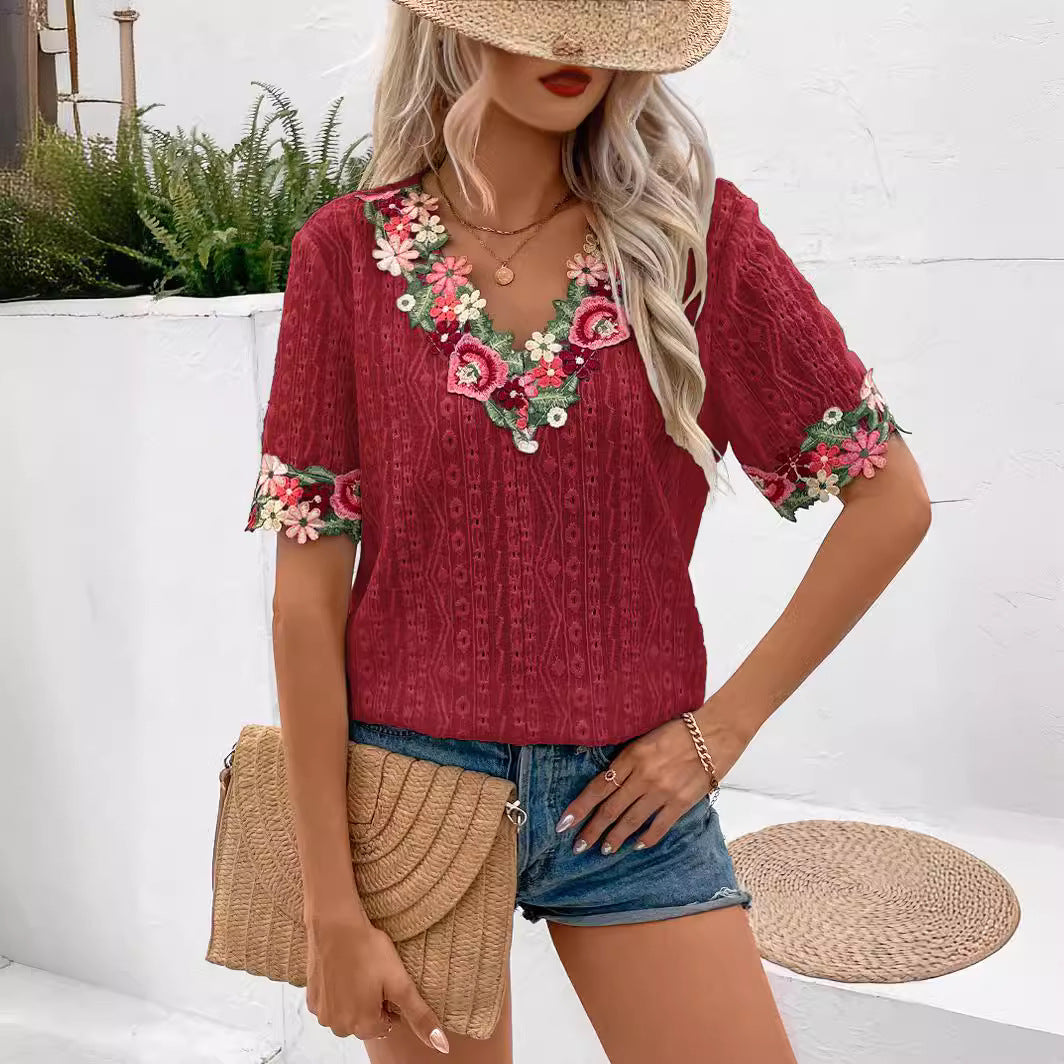 Damen Bluse mit floralen Stickereien und luftigen Ärmeln EB
