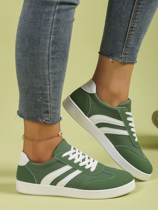Damen Modische Sneakers im sportlichen Design mit Kontraststreifen EB