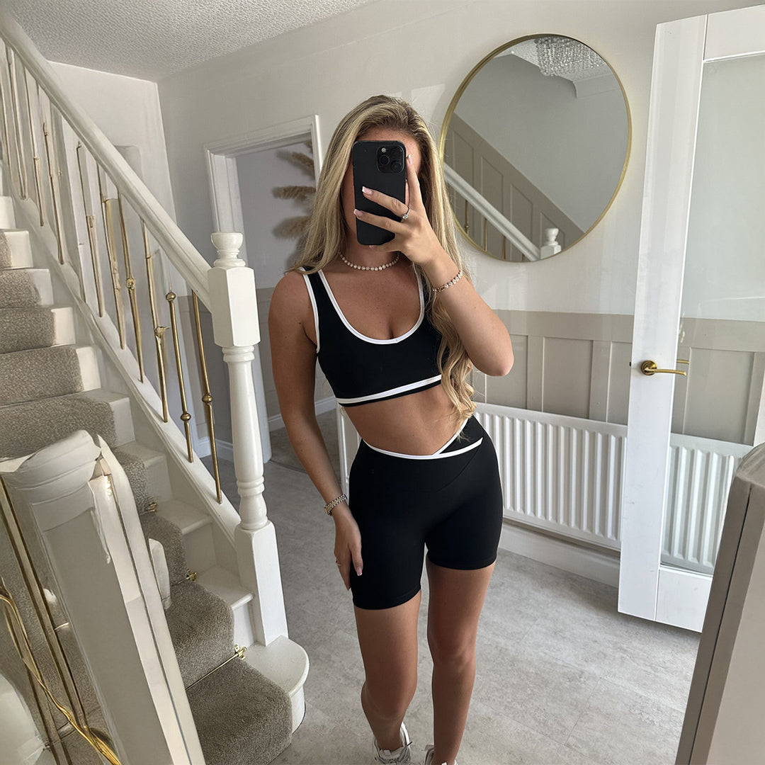 Damen Sportliches Oberteil und Shorts Set EB