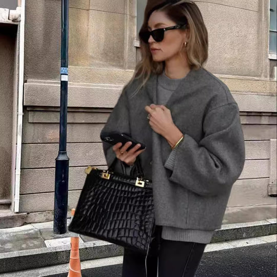 Damen oversized Wolljacke mit elegantem Schnitt und lässigem Look EB