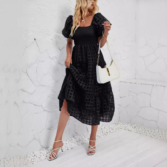 Damen Midikleid mit Off-Shoulder-Design und luftigen Puffärmeln EB