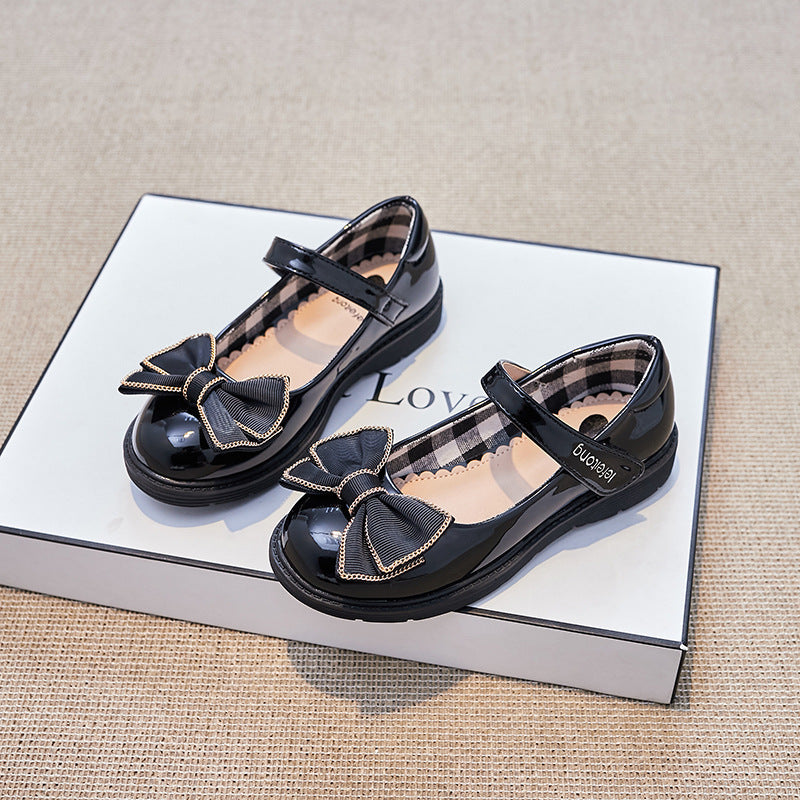 Mädchen Ballerina Schuhe mit verstellbarem Riemen und dekorativem Schleifenakzent EB