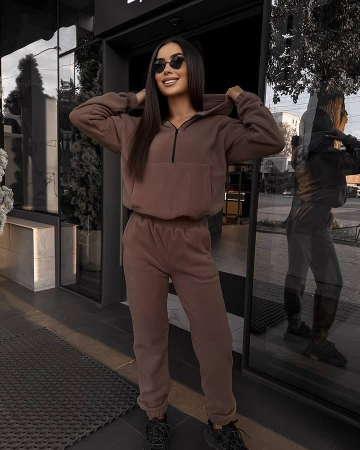 Damen sportliches Fleece-Set mit halbhohem Reißverschluss Kapuzenhoodie und lässiger Jogginghose EB