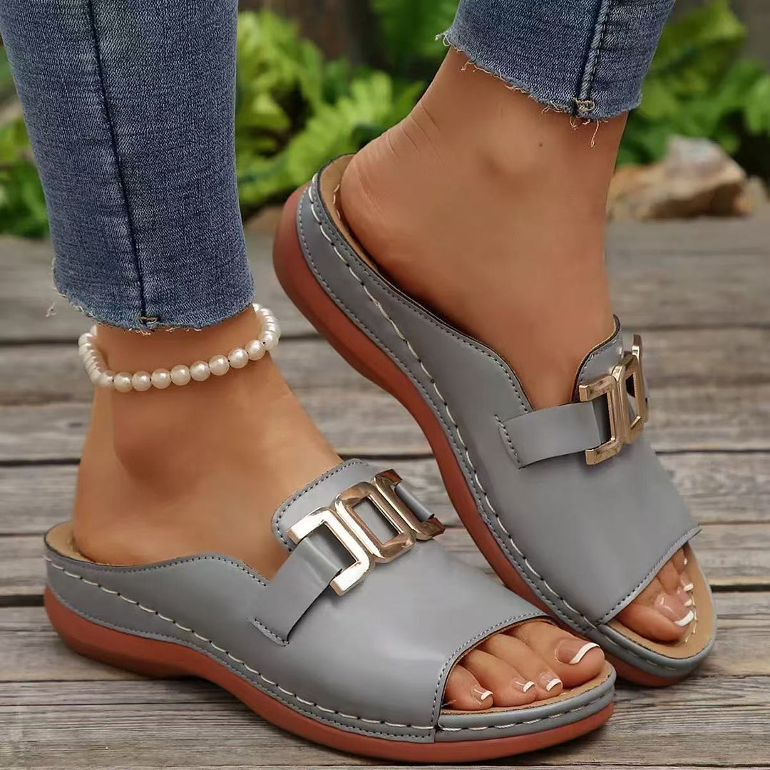 Damen komfortable Pantoletten mit dekorativem Schnallen-Detail EB