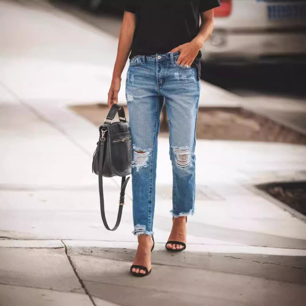 Damen Jeanshose mit modischen Destroyed-Details und bequemer Passform EB