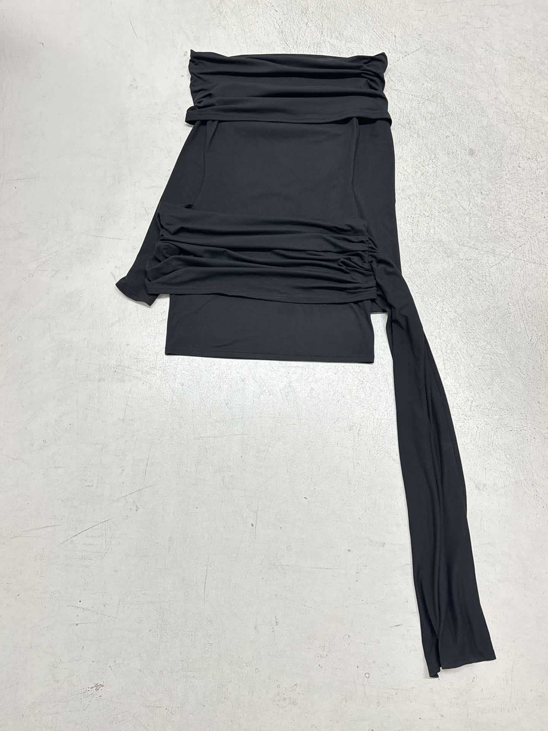 Damen Lounge-Top mit raffinierten Rüschendetails und elastischem Saum EB