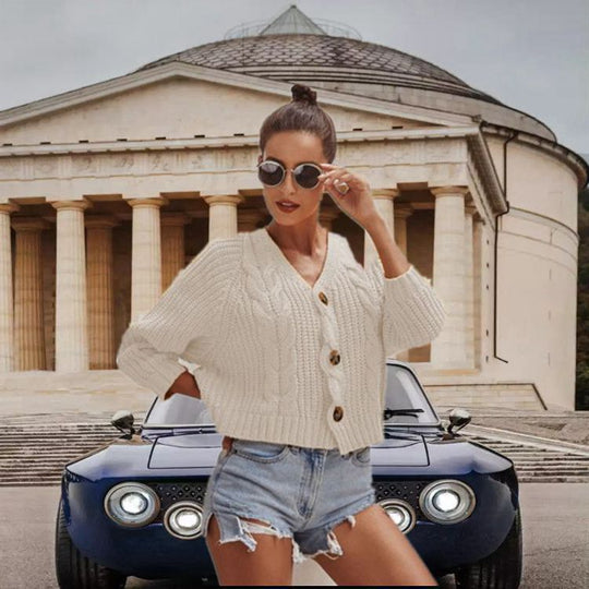 Damen Grobstrickjacke mit modernen Knopfdetails und lässiger Passform EB