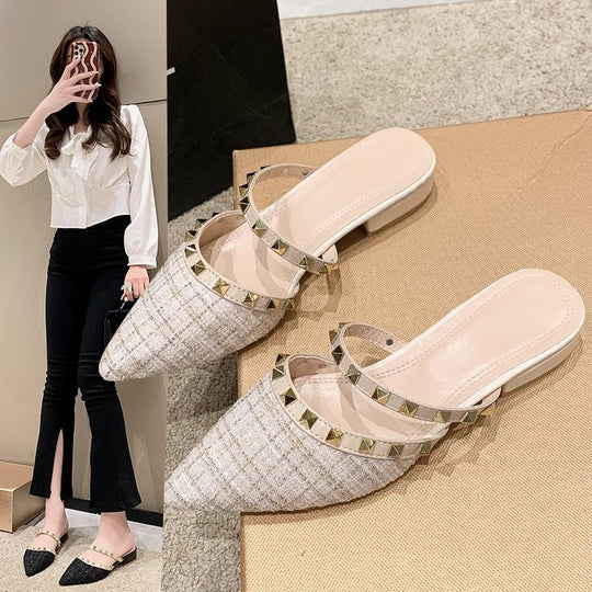 Damen elegante Mules mit strukturierter Oberfläche und Metallakzenten EB