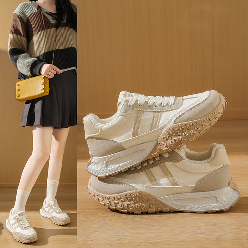 Damen Sportliche Sneakers mit futuristischem Design und kuscheligem Innenfutter EB