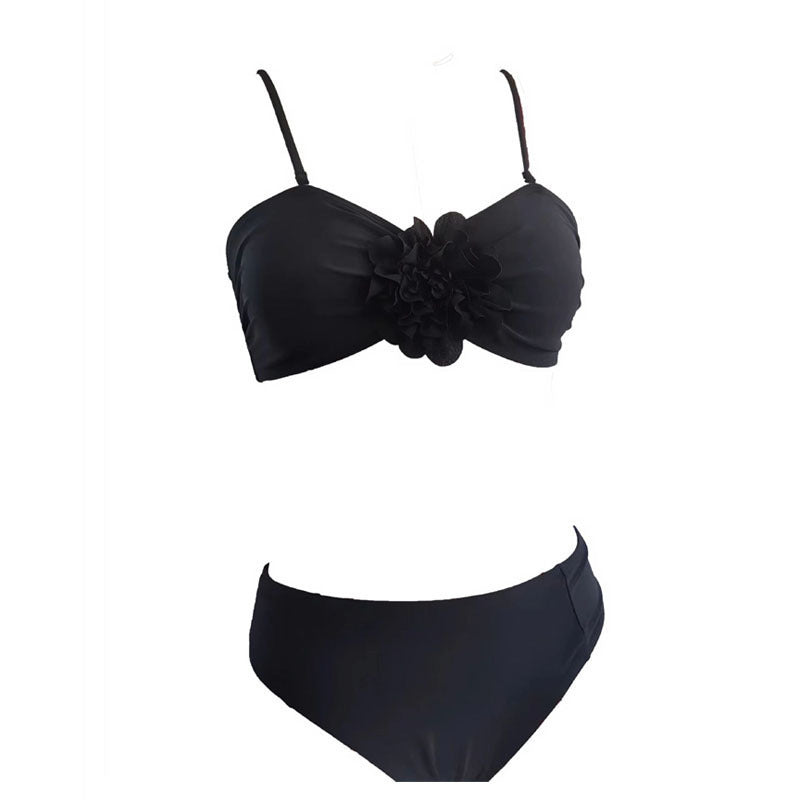 Damen Bandeau-Bikini mit dekorativer Blütenapplikation und elegantem Schnitt EB