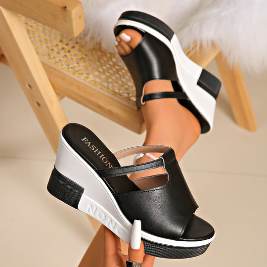 Damen Wedge-Sandaletten mit modischem Riemen-Design und komfortablem Fußbett EB
