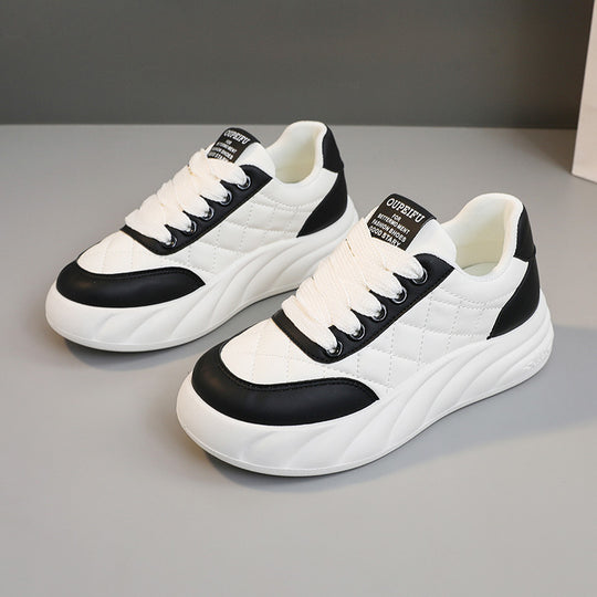 Damen modische Sneakers mit gepolstertem Sohlenprofil und stilvollem Obermaterial EB