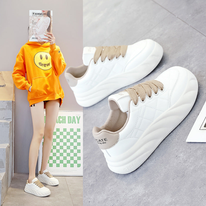 Damen Sneaker mit bequemer dämpfender Sohle und stylischem Design EB
