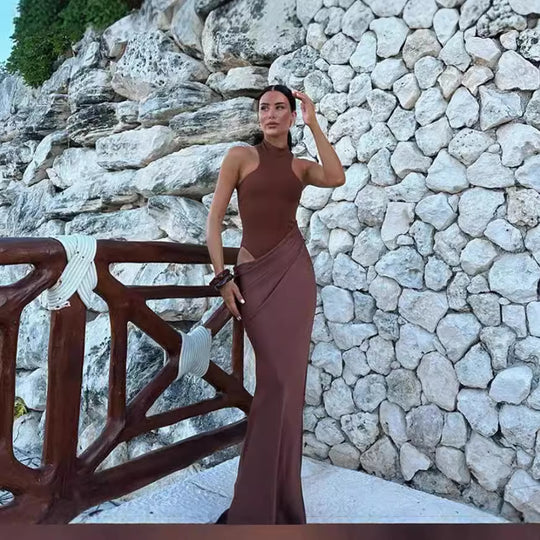 Damen Elegantes bodenlanges Kleid mit hochgeschlossenem Kragen und asymmetrischer Drapierung EB