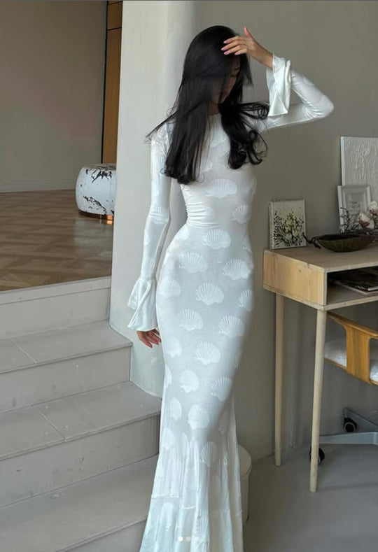 Damen figurbetontes Langkleid mit schickem Muschel-Design und elegantem Ärmelabschluss EB