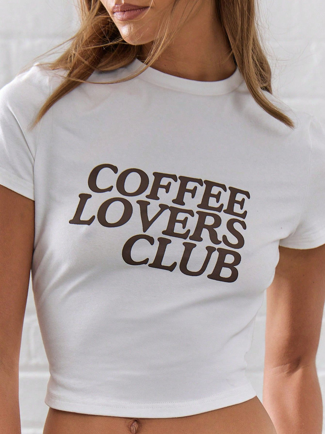 Damen Crop-T-Shirt mit kreativem Kaffeeliebhaber-Print EB