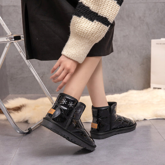 Damen modische Winterstiefel mit glänzenden Oberflächen und warmem Innenfutter EB